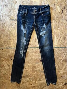Almost Famous Distressed Skinny Jeans Ripped Knees Size 7